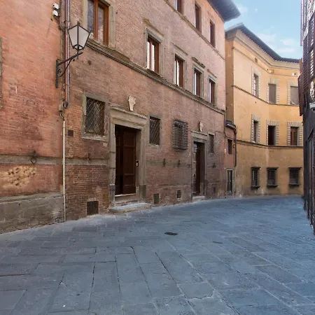Residenza D'epoca Palazzo Piccolomini Apartment *
